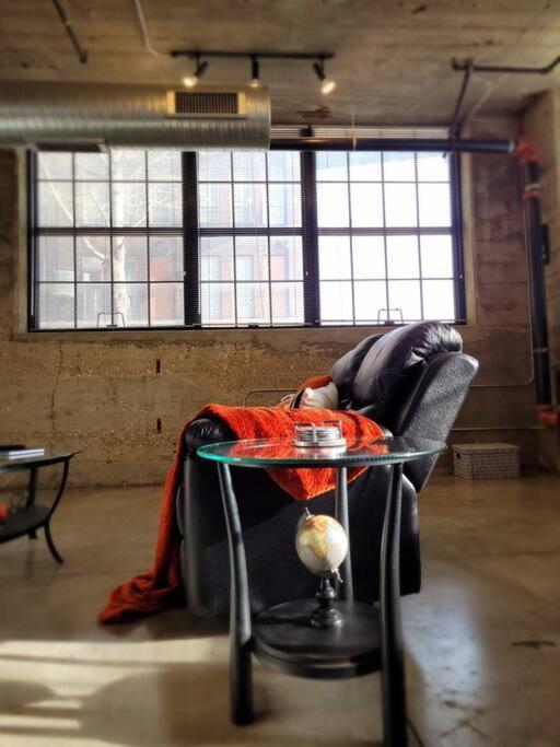 Staycation City Loft Free Gated Parking セントルイス エクステリア 写真