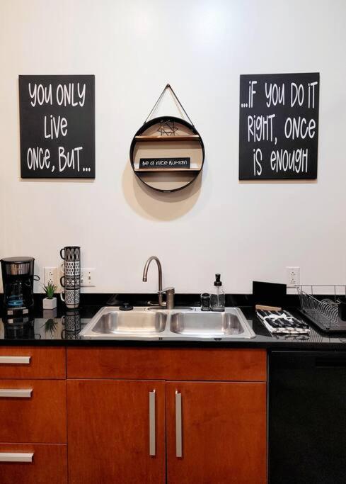 Staycation City Loft Free Gated Parking セントルイス エクステリア 写真